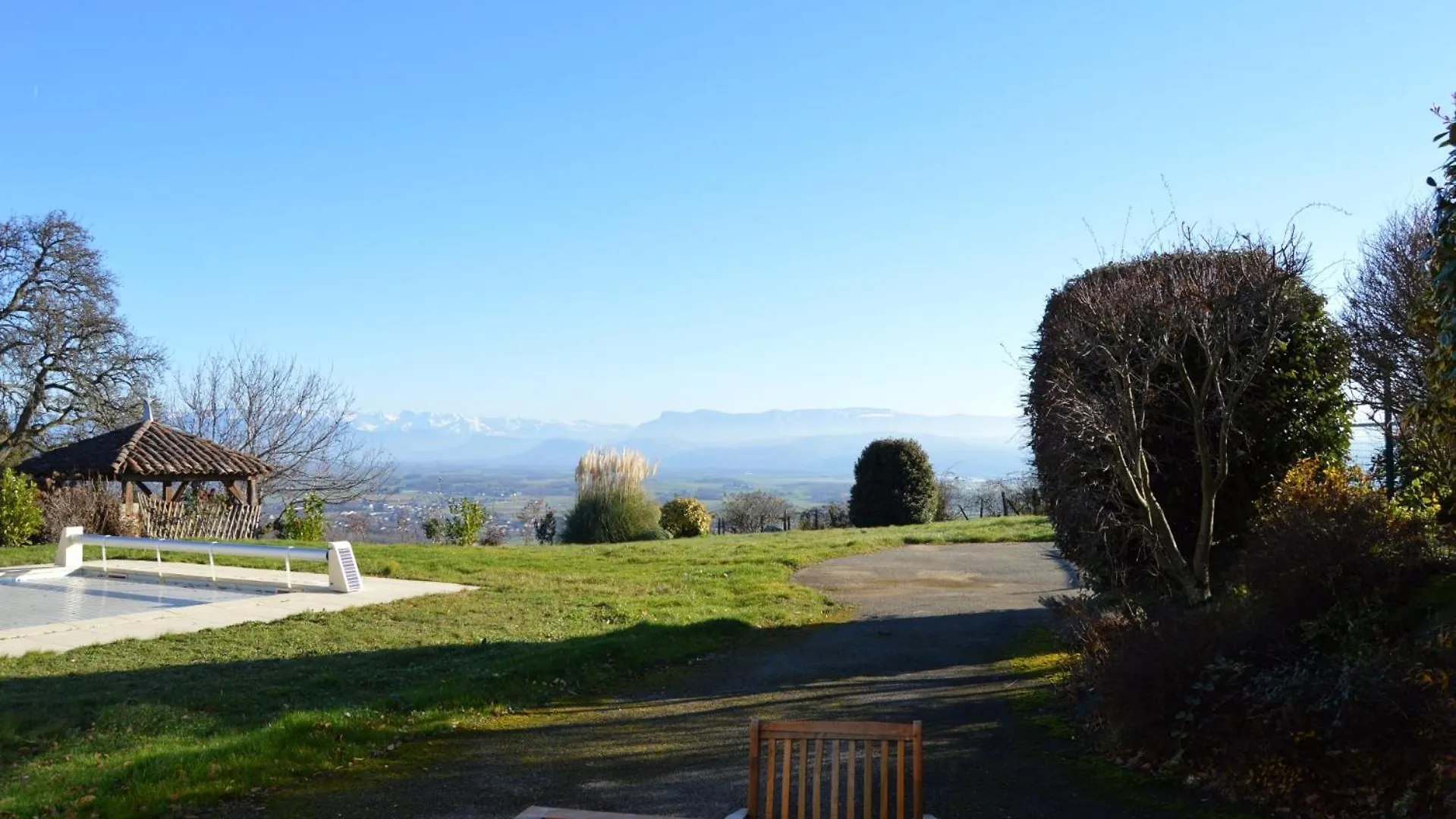 Domaine Des Etoiles - Gites Gillonnay Semesterbostad